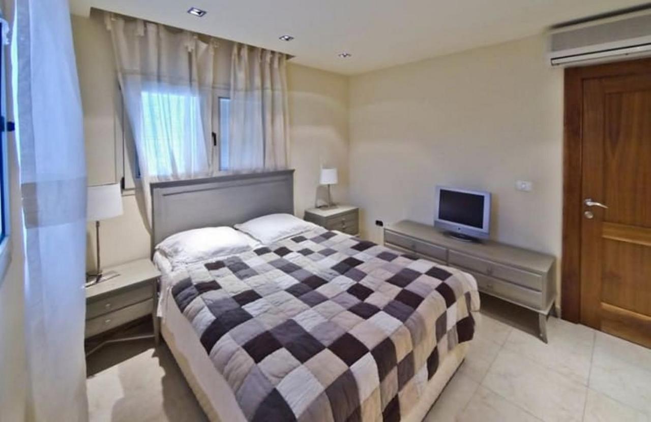 Villa Family Eilat With Heated Pool Exterior photo